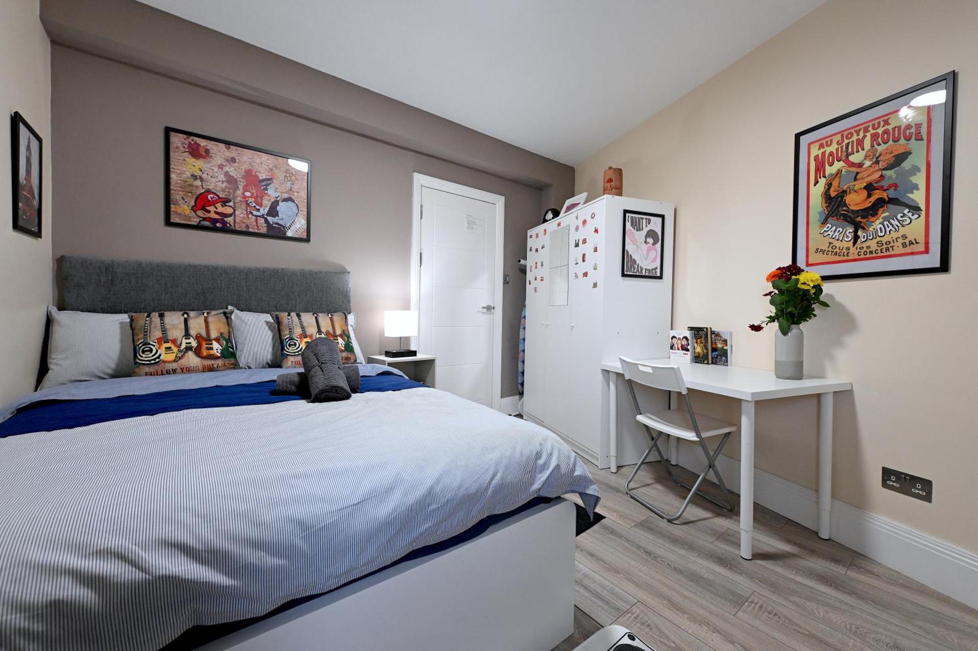 Superb 4 Bedroom Flat In The Heart Of Camden Town London Luaran gambar