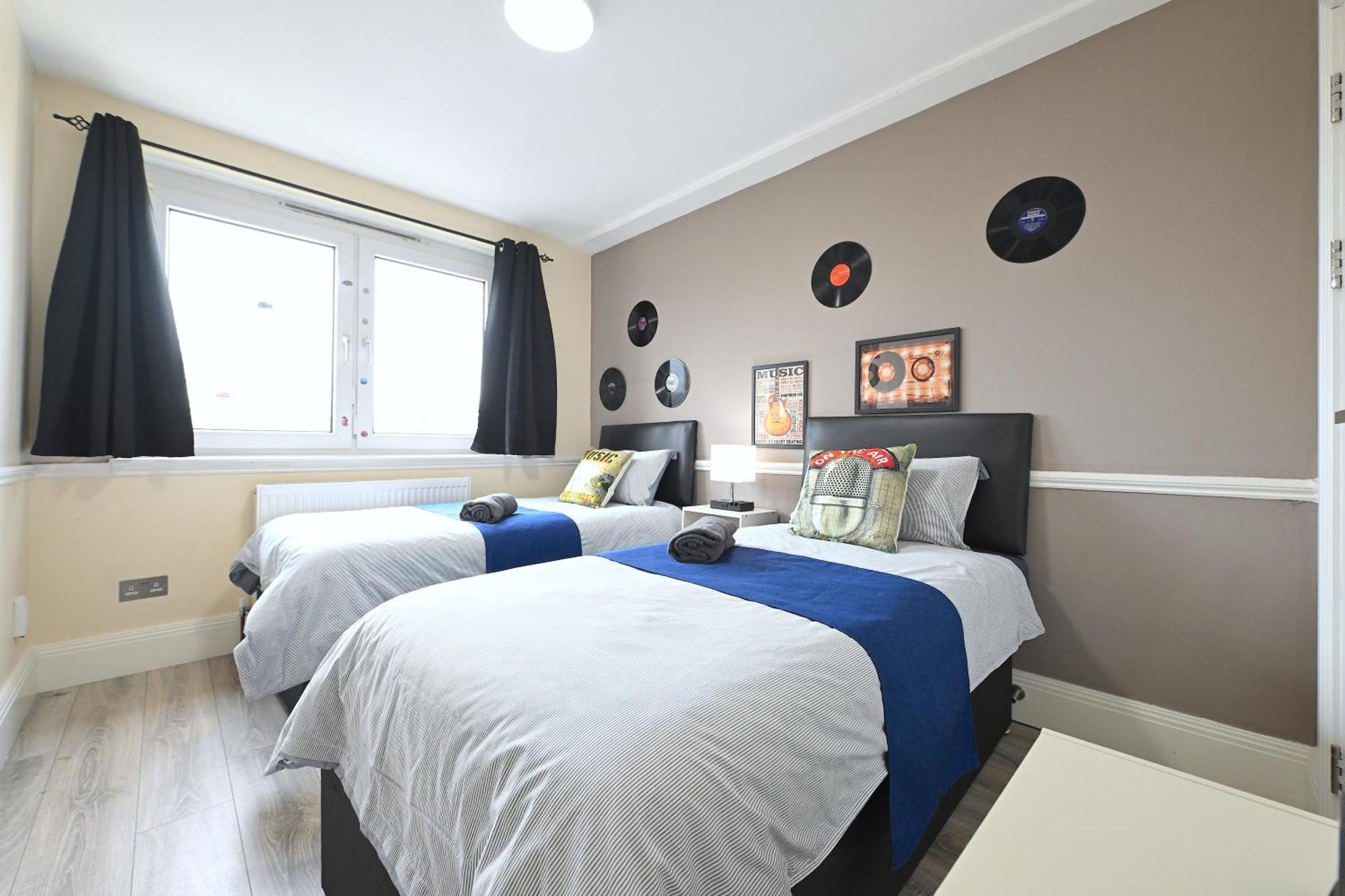 Superb 4 Bedroom Flat In The Heart Of Camden Town London Luaran gambar