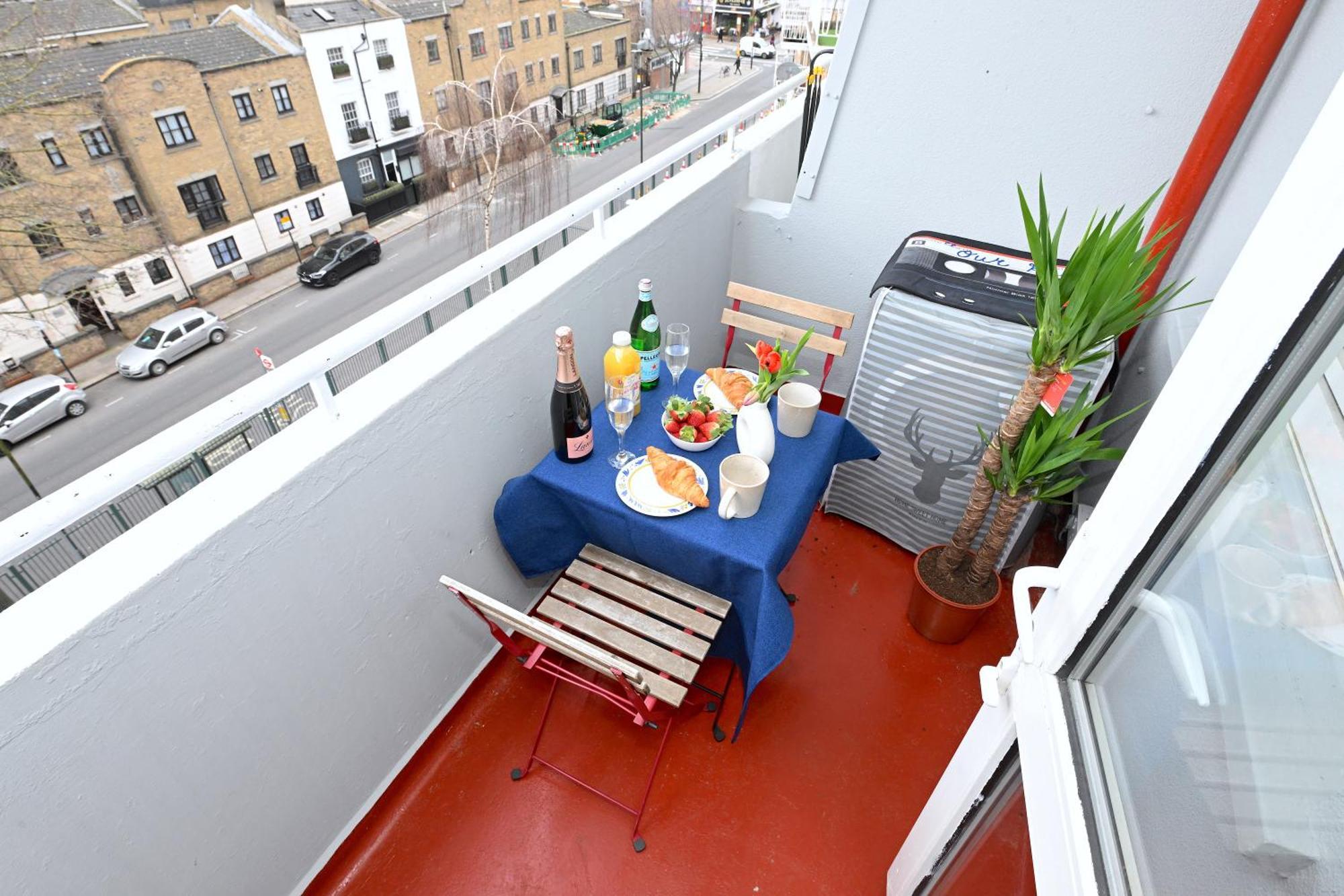 Superb 4 Bedroom Flat In The Heart Of Camden Town London Luaran gambar